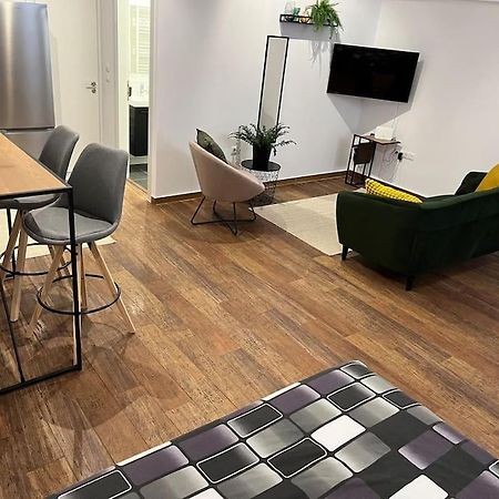 Industrial Studio / Alios 4 / Hilton Area Athens Ngoại thất bức ảnh