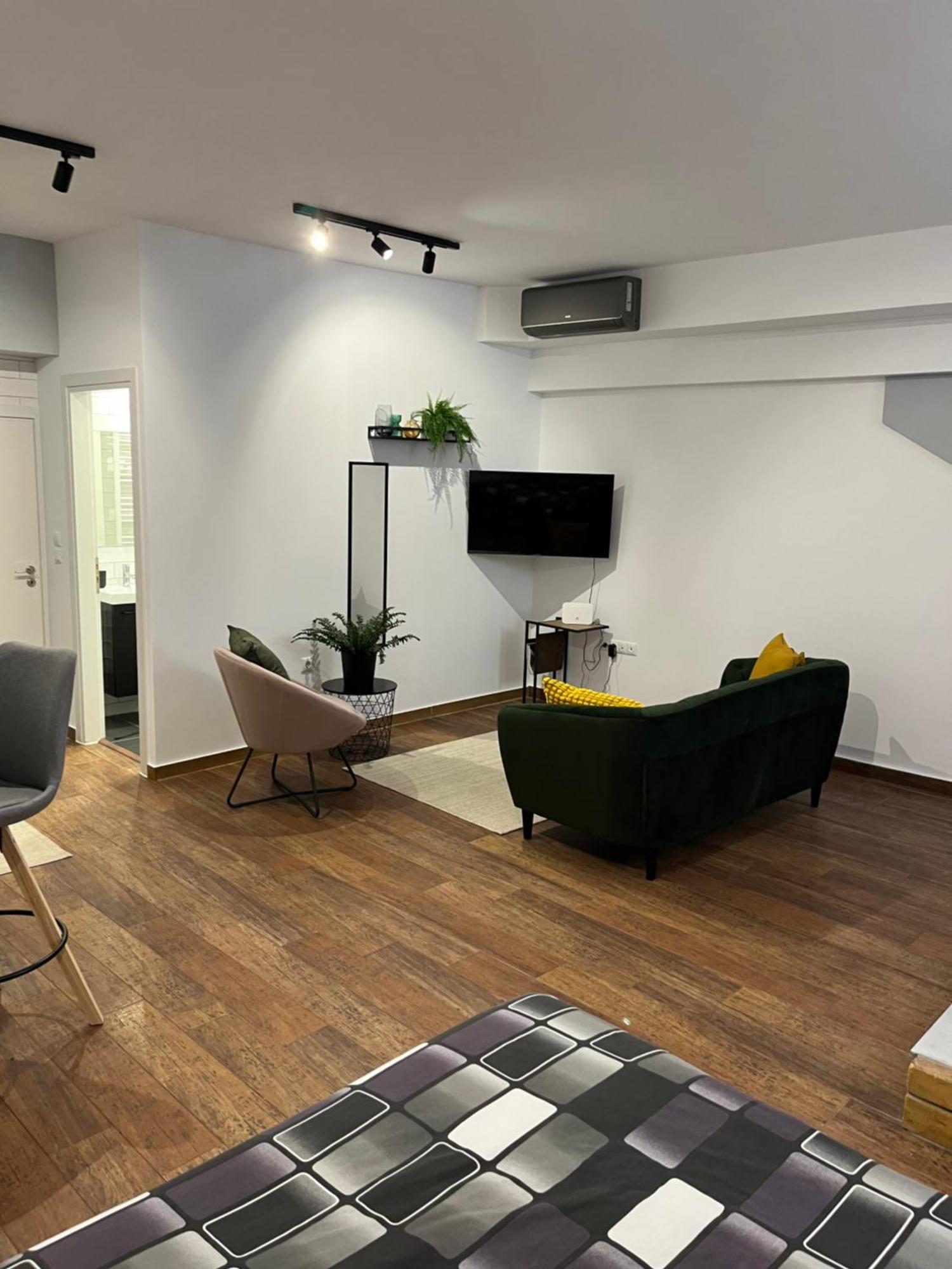 Industrial Studio / Alios 4 / Hilton Area Athens Ngoại thất bức ảnh